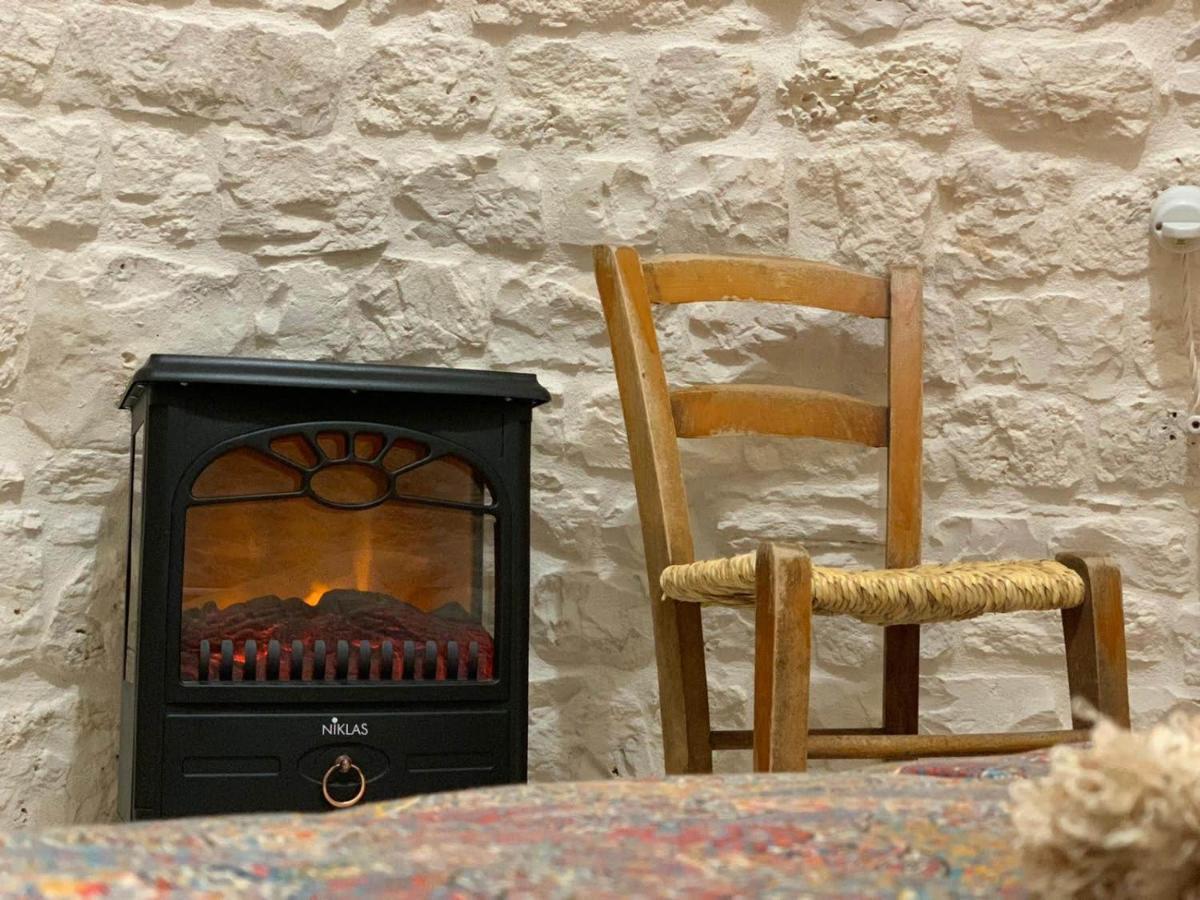 Trulli Occhi Di Pietra Apartment Alberobello Bagian luar foto