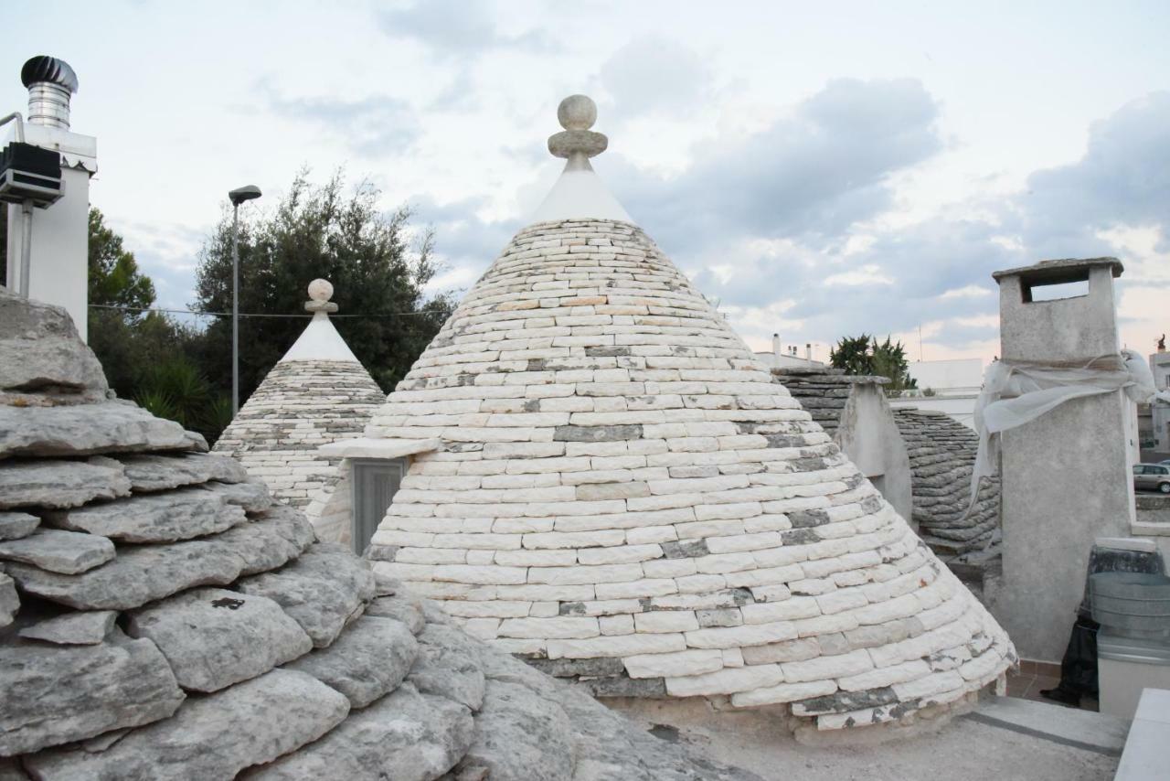Trulli Occhi Di Pietra Apartment Alberobello Bagian luar foto